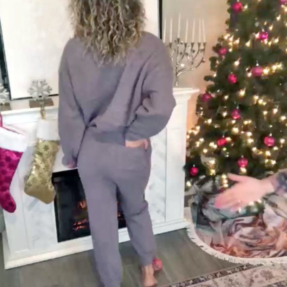 LAST ONE! Super Soft & Cozy Gray Top and Sweatpants Lounge - Picture 5 of 5